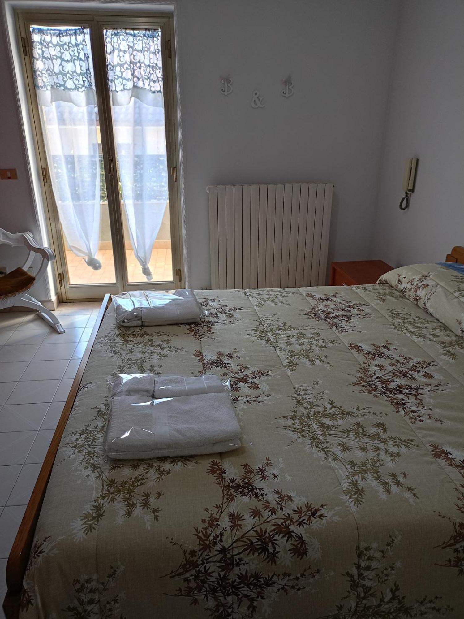 Alexia B&B Pesche Екстер'єр фото